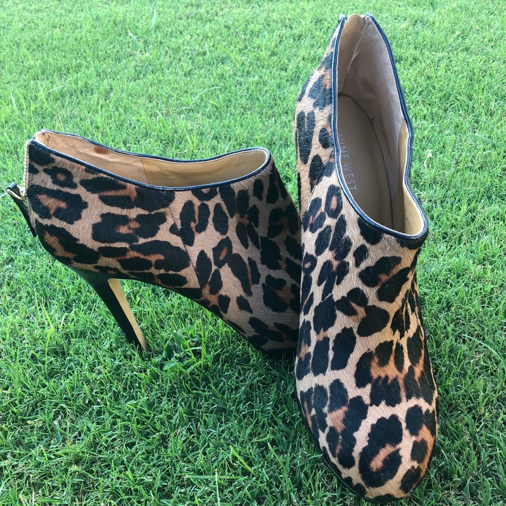 Nine West calf hair leopard print bootie